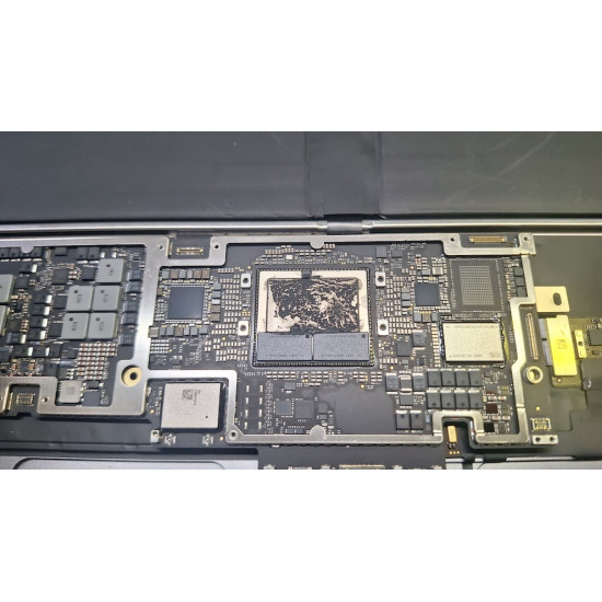 תיקון מקבוק אייר- תיקון לוח אם מקבוק אייר